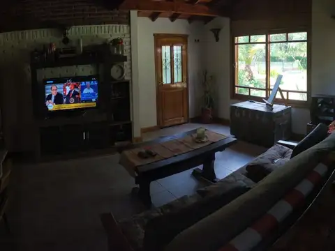 Casa 4 ambientes con 3 baños