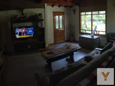 Casa 4 ambientes con 3 baños