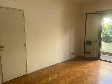 ALQUILER MONOAMBIENTE DIVISIBLE BALCON FRENTE