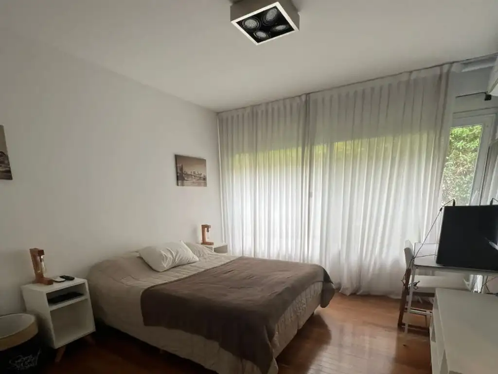 Casa en Abril Club De Campo de 3 dormitorios