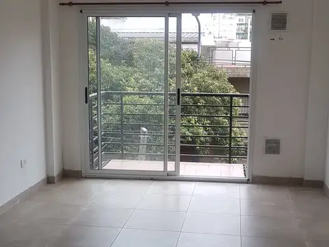 Alcaraz 5100, Piso 2