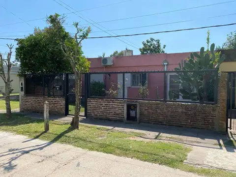 Venta casa 4 ambientes en Berisso