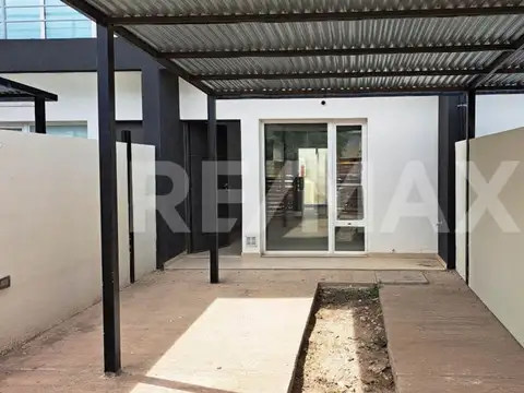 Depto Tipo Casa en Alquiler de 3 ambientes