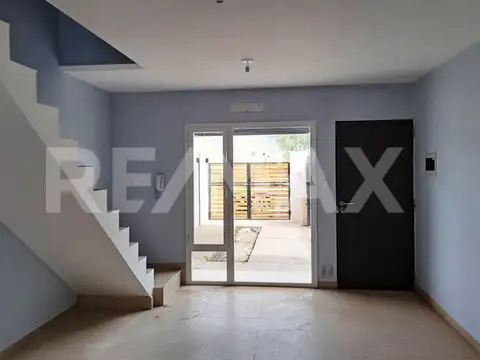 Depto Tipo Casa en Alquiler en General Fernandez Oro, $ 1.400.000