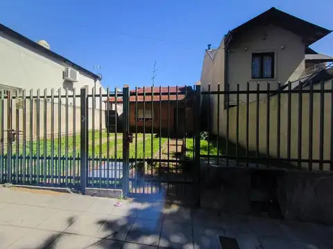 venta casa a refaccionar LOTE propio OPORTUNIDAD!