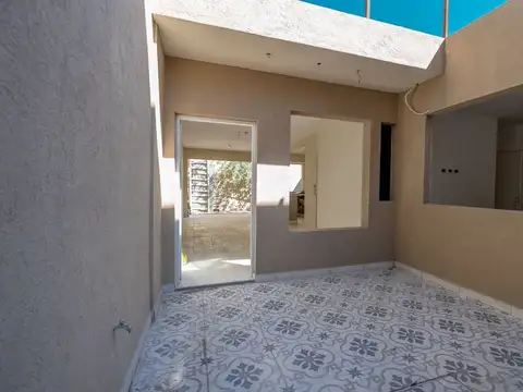 Depto Tipo Casa 3 ambientes con 2 baños