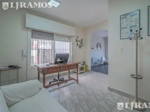 Depto Tipo Casa en Alquiler de 6 ambientes
