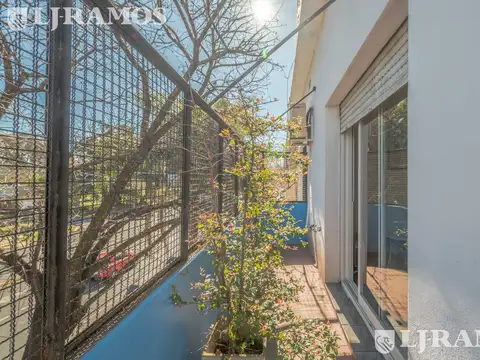 Depto Tipo Casa en Alquiler 40 años