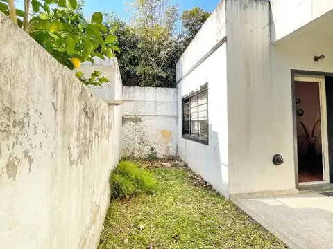 Depto Tipo Casa en Venta de 2 ambientes