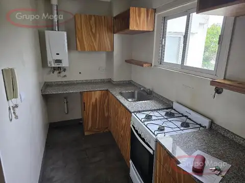 Departamento en Alquiler en Villa del Parque, $ 600.000