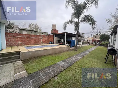 Casa 3 ambientes con 1 baño