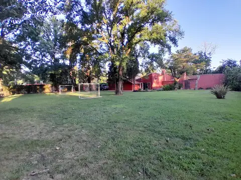 VENTA CASA 3 AMBIENTES QUINCHO PILETA PARQUE EN TORTUGUITAS