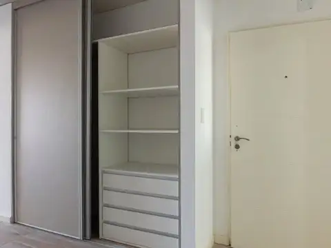 VENTA departamento monoamibente con balcón