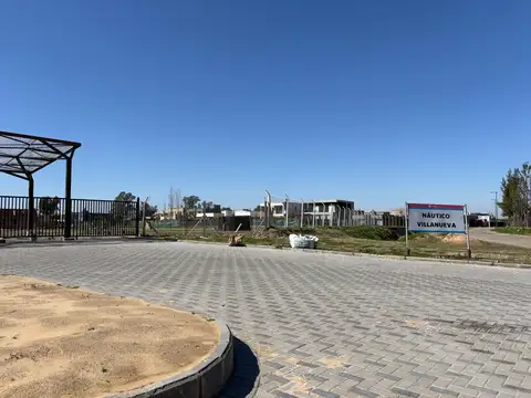 Lote al rio 720m2 en venta en el Barrio Náutico Villanueva