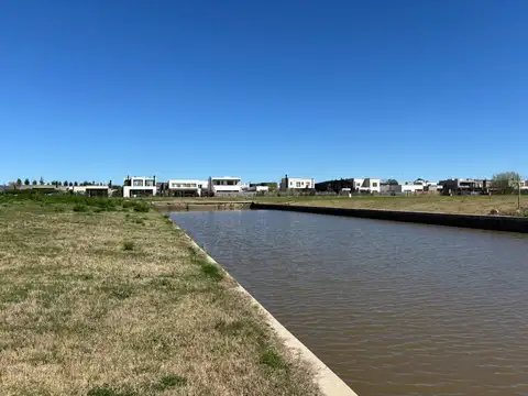 Terreno en Venta en Náutico Villanueva, USD 210.000