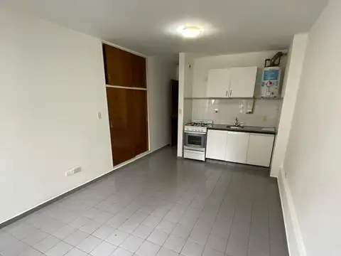 Chacabuco 600, Piso 1