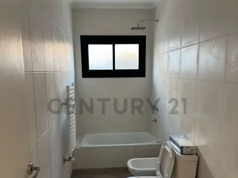 VENDEMOS CASA A ESTRENAR 