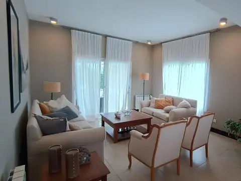 Casa en Venta en El Tipal, USD 380.000