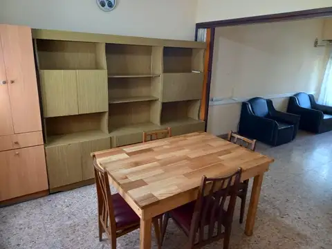 Casa 3 dormitorios en muy buena ubicación