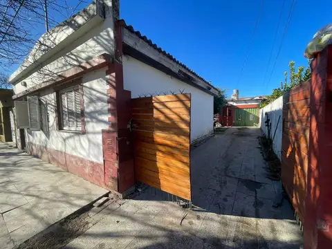 Venta PH + depto, cochera doble en Miramar