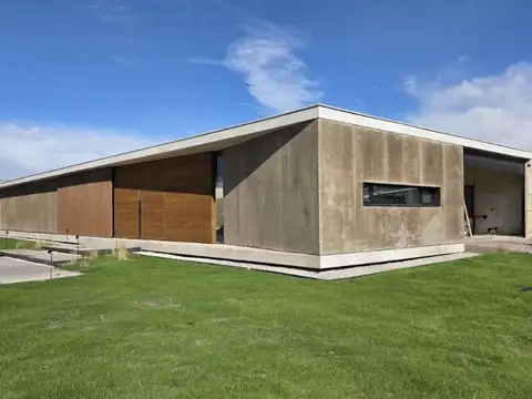 se vende casa a estrenar en el B° Gran boedo  (Apto Credito Hipotecario)