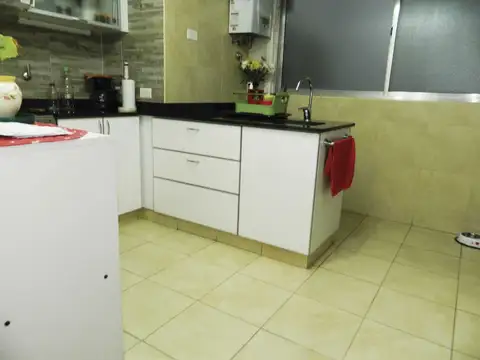 Departamento 4 ambientes con 3 baños