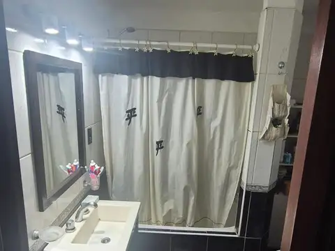 Excelente Casa con Pileta