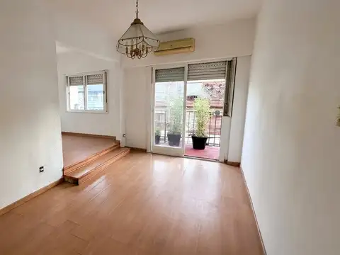 Departamento en venta 3 amb. con balcón al frente