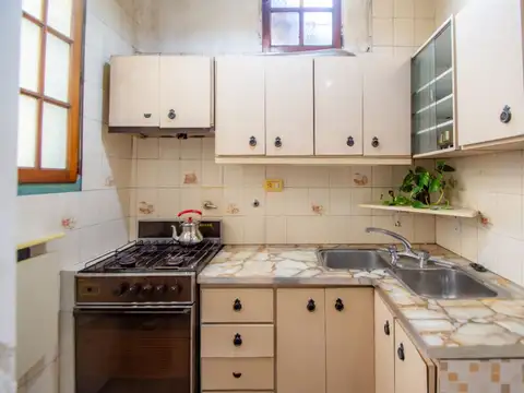 Depto Tipo Casa en Venta 50 años