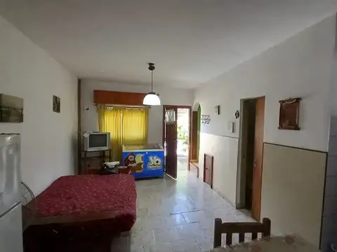 Duplex de 3 amb a la venta en calle 6 entre 57 y 58 Mar del tuyu