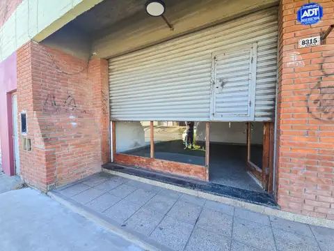 Ayolas y Av. Polonia