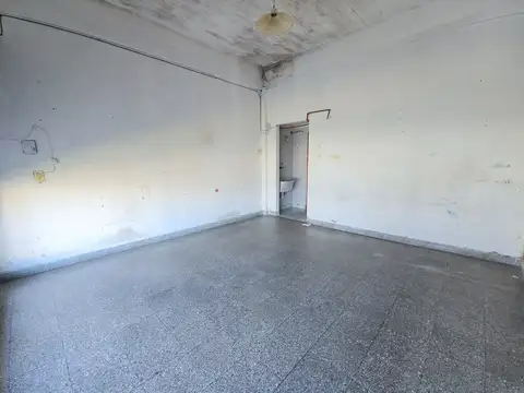Ayolas y Av. Polonia