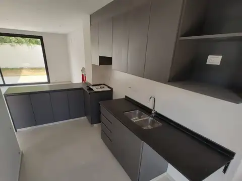 Casa en Venta en Manantiales, USD 188.000