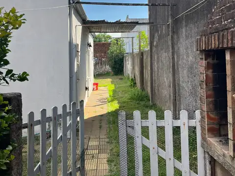 Depto Tipo Casa en Alquiler de 3 ambientes