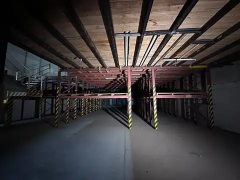 ALQUILER GALPON 600M2 AV BELGRANO Y NECOCHEA