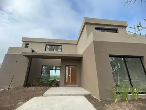 Casa  en Venta ubicado en Santa Sofía, Pilar del Este, Pilar