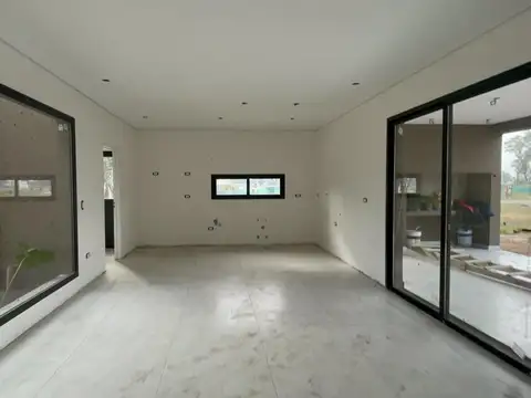 Casa en Venta en Pilar Del Este, USD 250.000