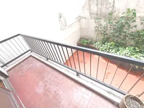 2Amb.CtraFte.Amplios-Silencio-Balcón Saliente*Cocina-Gas Natural+Lav.*DormitoPlacard*Baño completo