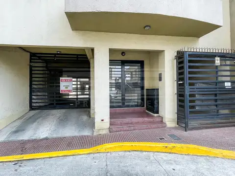 Ayacucho Cochera   al 1500 entre Garcia  Mansilla y Belgrano