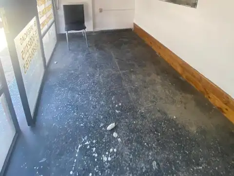 VENTA DE 2 LOCALES Y DEPARTAMENTO DE 3 AMBIENTES