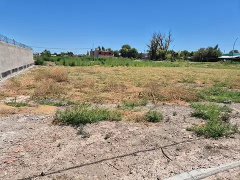 Terreno en Venta 30  mts Fondo
