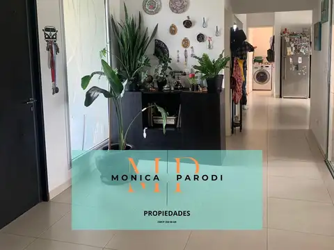 Casa en Venta con 4 cocheras