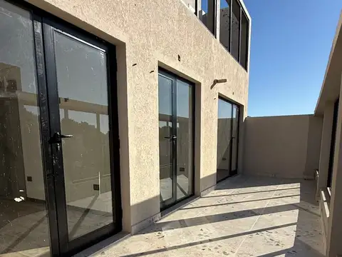 11B  4 ambientes  ESTRENAR Balcon ATERRAZADO y TERRAZA Gral. JACUZZI Portero Visor