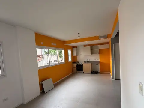 HERMOSO MONOAMBIENTE AL FRENTE A PASOS DE AV. NAZCA