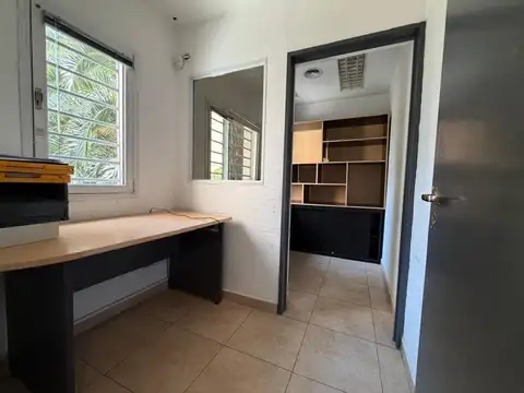 Oficina en Alquiler al Sur