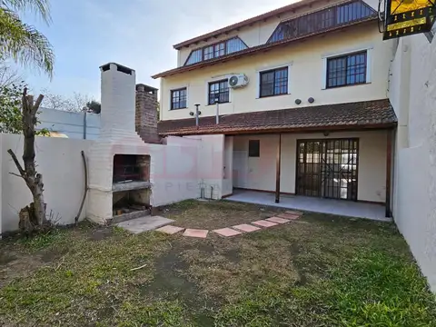 Alquiler Triplex 5 amb cochera jardín Martinez
