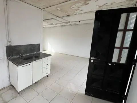 Casa 2 ambientes con 1 baño