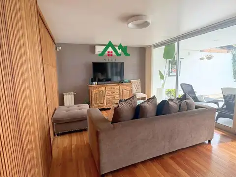Dúplex en Venta de 3 dormitorios con pileta en Cerro de las Rosas
