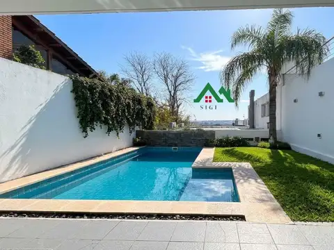 Dúplex en Venta de 3 dormitorios con pileta en Cerro de las Rosas