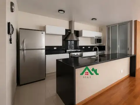 Dúplex en Venta de 3 dormitorios con pileta en Cerro de las Rosas